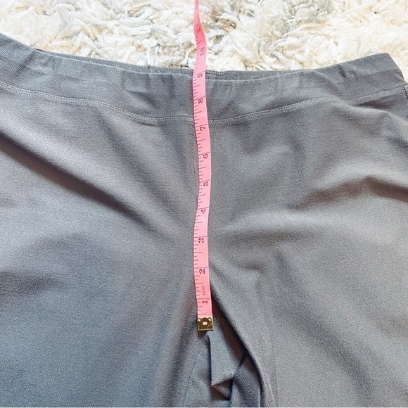 Eileen Fisher | Washable Stretch Crepe Slim Fit Ankle Pant Size Medium - Picture 5 of 7